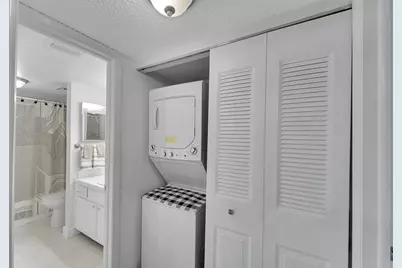 6008  Coral Lake Dr, Unit #108, Margate, FL 33063 - Photo 11