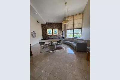 600  Parkview Dr, Unit #826, Hallandale Beach, FL 33009 - Photo 11