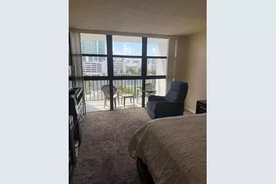 600  Parkview Dr, Unit #826, Hallandale Beach, FL 33009 - Photo 9