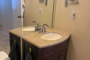 600 Parkview Dr, Hallandale Beach, FL 33009 - Photo 13