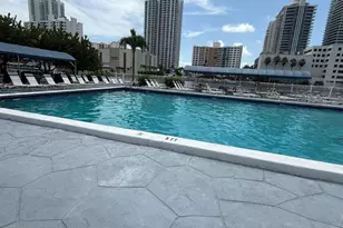 600 Parkview Dr, Hallandale Beach, FL 33009 - Photo 3