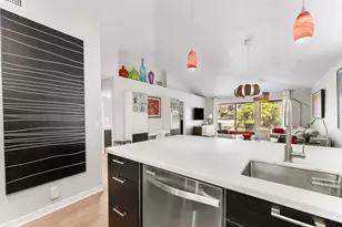 842 Club Dr, Palm Beach Gardens, FL 33418 - Photo 9