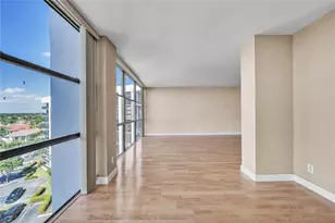 1000 Parkview Dr, Hallandale Beach, FL 33009 - Photo 17