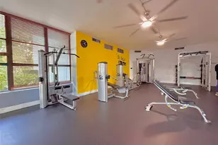 1000 Parkview Dr, Hallandale Beach, FL 33009 - Photo 37