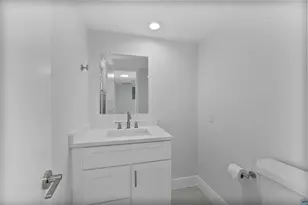 2901 S Palm Aire Dr, Pompano Beach, FL 33069 - Photo 5