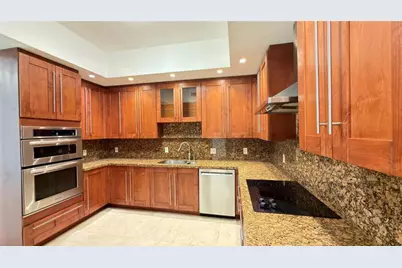 642  Valencia, Unit #305, Coral Gables, FL 33134 - Photo 19