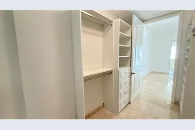 642  Valencia, Unit #305, Coral Gables, FL 33134 - Photo 43