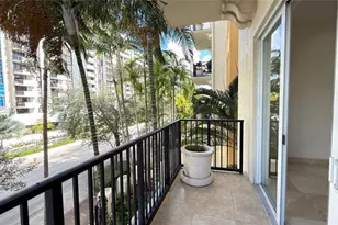 642 Valencia Unit, Coral Gables, FL 33134 - Photo 9