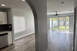 5516 NW 22nd St, Lauderhill, FL 33313 - Photo 9