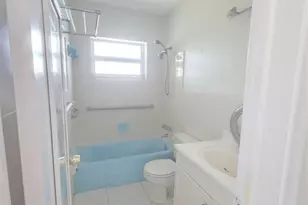 2131 NE 42nd Ct, Lighthouse Point, FL 33064 - Photo 21