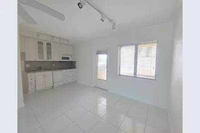 2131 NE 42nd Ct, Unit #209E, Lighthouse Point, FL 33064 - Photo 3