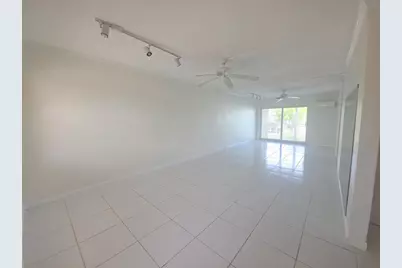 2131 NE 42nd Ct, Unit #209E, Lighthouse Point, FL 33064 - Photo 9