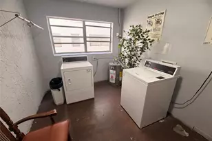 2850 Somerset Dr, Lauderdale Lakes, FL 33311 - Photo 13