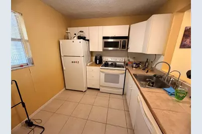2850  Somerset Dr, Unit #208, Lauderdale Lakes, FL 33311 - Photo 5