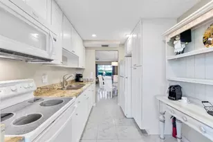 7390 NW 1st St, Margate, FL 33063 - Photo 9