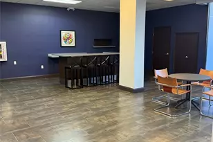 3375 N Country Club Dr, Miami, FL 33180 - Photo 33