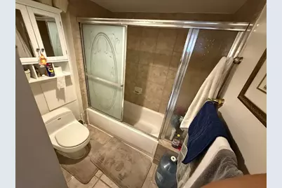 3375 N Country Club Dr, Unit #1005, Miami, FL 33180 - Photo 21