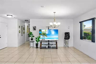 5408 NW 18th Pl, Lauderhill, FL 33313 - Photo 9