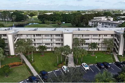 4701  Martinique Dr, Unit #H4, Coconut Creek, FL 33066 - Photo 3