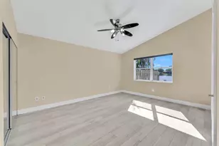 8600 Floralwood Dr, Boca Raton, FL 33433 - Photo 13