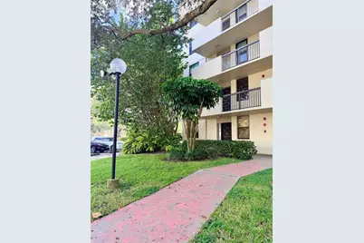 2907  Carambola Cir S, Unit #201, Coconut Creek, FL 33066 - Photo 15