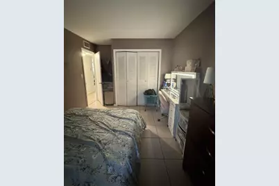 101 NE 41st St, Unit #17A, Oakland Park, FL 33334 - Photo 15