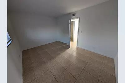 3030 NE 21st Ter, Unit #8, Fort Lauderdale, FL 33306 - Photo 13