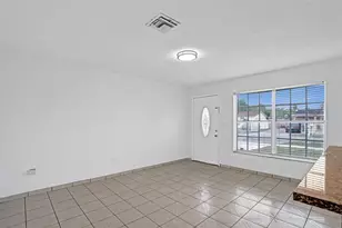 16920 NW 53rd Ave, Miami Gardens, FL 33055 - Photo 3