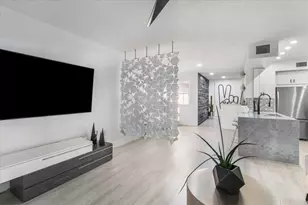 2452 Centergate Dr, Miramar, FL 33025 - Photo 7