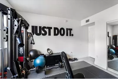 2452  Centergate Dr, Unit #202, Miramar, FL 33025 - Photo 21