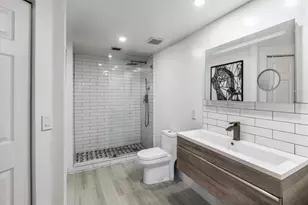 2452 Centergate Dr, Miramar, FL 33025 - Photo 15