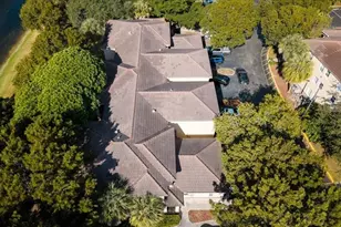 2452 Centergate Dr, Miramar, FL 33025 - Photo 27