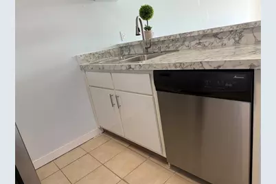 9930 N Twin Lakes Dr, Unit #7-L, Coral Springs, FL 33071 - Photo 5