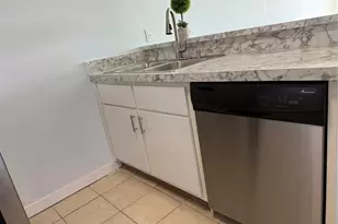 9930 N Twin Lakes Dr Unit, Coral Springs, FL 33071 - Photo 5