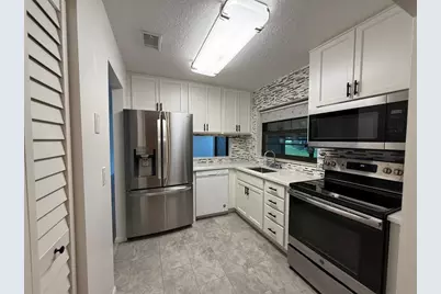 6101  Woodlake Blvd, Unit #6101, Greenacres, FL 33463 - Photo 7