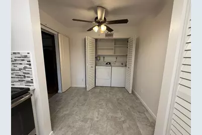 6101  Woodlake Blvd, Unit #6101, Greenacres, FL 33463 - Photo 9