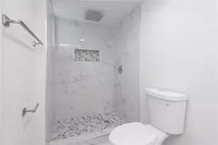 713 SW 4th Ct, Hallandale Beach, FL 33009 - Photo 23