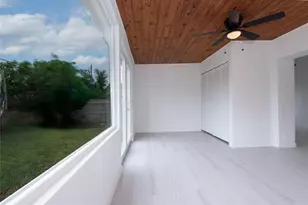 713 SW 4th Ct, Hallandale Beach, FL 33009 - Photo 27