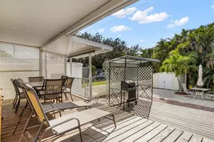 1911 SW 87th Terrace, Davie, FL 33324 - Photo 33