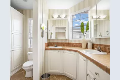 1911 SW 87th Ter, Davie, FL 33324 - Photo 29