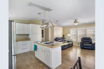 1911 SW 87th Ter, Davie, FL 33324 - Photo 21