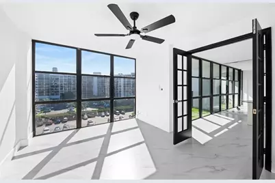 800  Parkview Dr, Unit #718, Hallandale Beach, FL 33009 - Photo 7