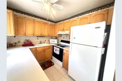 84  Markham  E, Unit #84, Deerfield Beach, FL 33442 - Photo 3