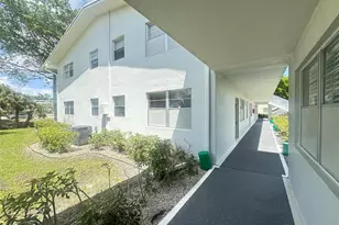 84 Markham E, Deerfield Beach, FL 33442 - Photo 25