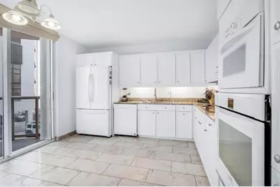 8855  Collins Ave, Unit #2D, Surfside, FL 33154 - Photo 7