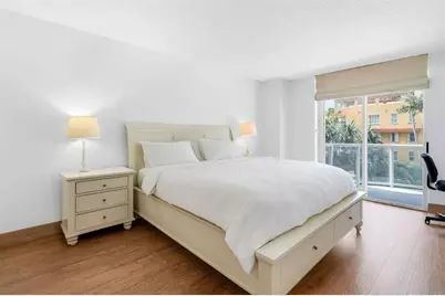 8855  Collins Ave, Unit #2D, Surfside, FL 33154 - Photo 13