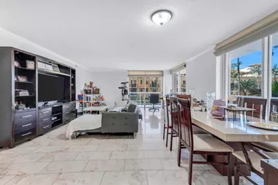 8855  Collins Ave, Unit #2D, Surfside, FL 33154 - Photo 3