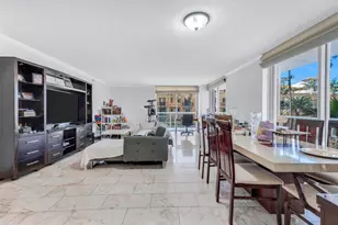 8855 Collins Ave Unit, Surfside, FL 33154 - Photo 3