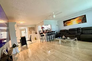 355 Oakridge T, Deerfield Beach, FL 33442 - Photo 3