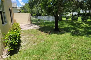 111 Berenger Walk, Royal Palm Beach, FL 33414 - Photo 11